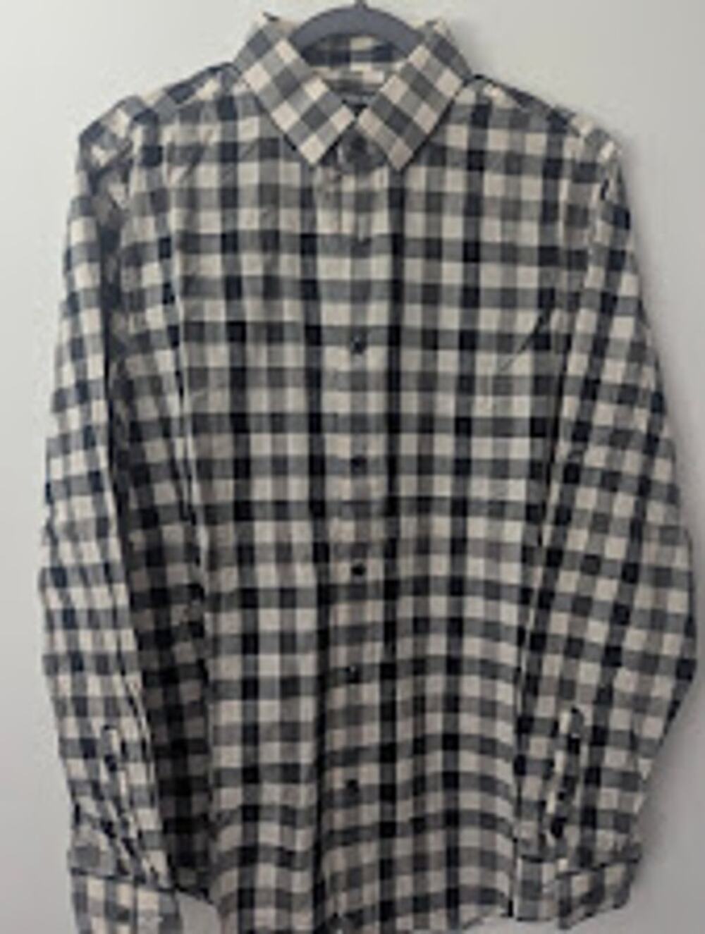 Express Men’s Medium Plaid Button Up Shirt Gray White Long Sleeve Modern Fit